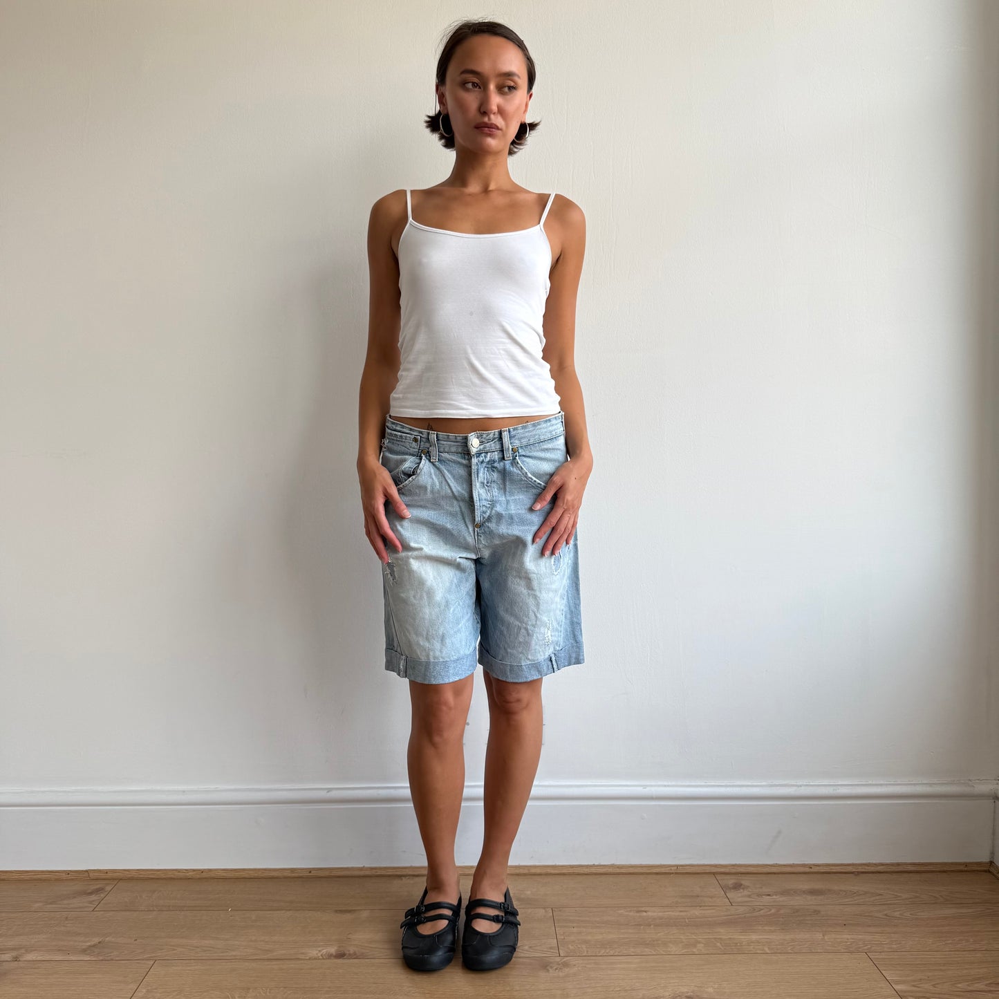 Levi’s Engineered cinch jorts - Size S