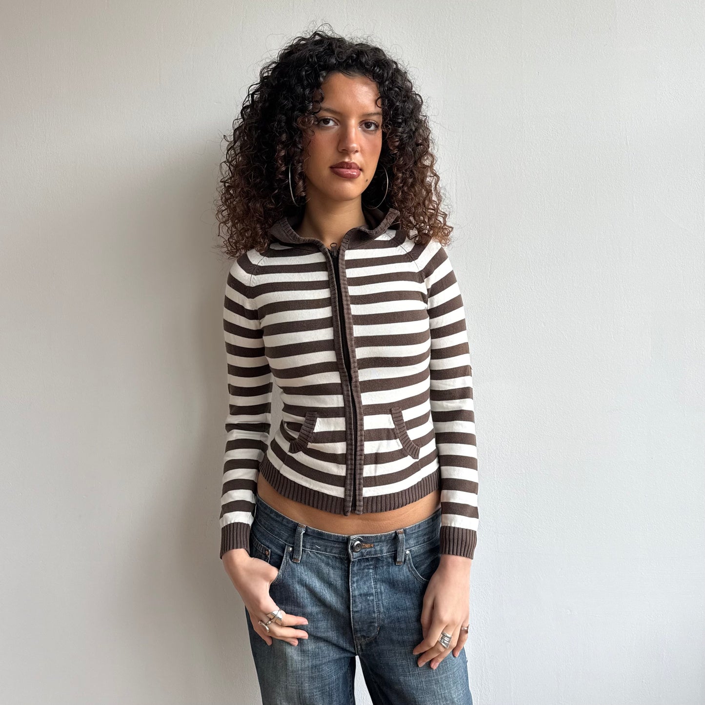 Brown and white hooded knit - Size S