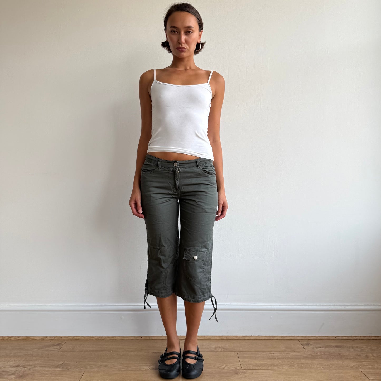 Khaki pocket leg capris - Size S