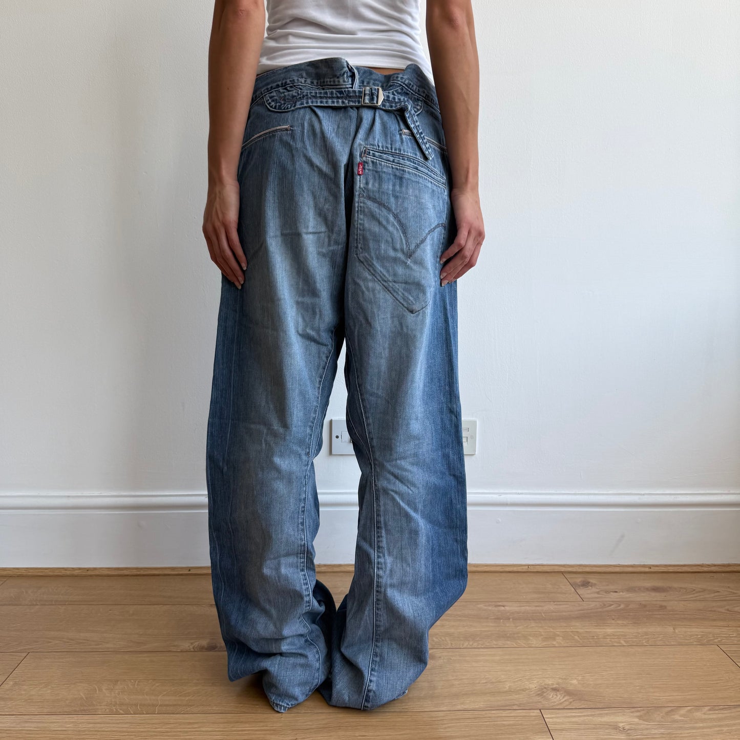 Levi’s Engineered cinch back jeans - Size 36x34