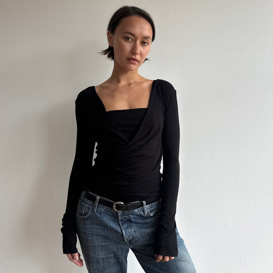 ‘The Keyhole Top’ long sleeve - Black