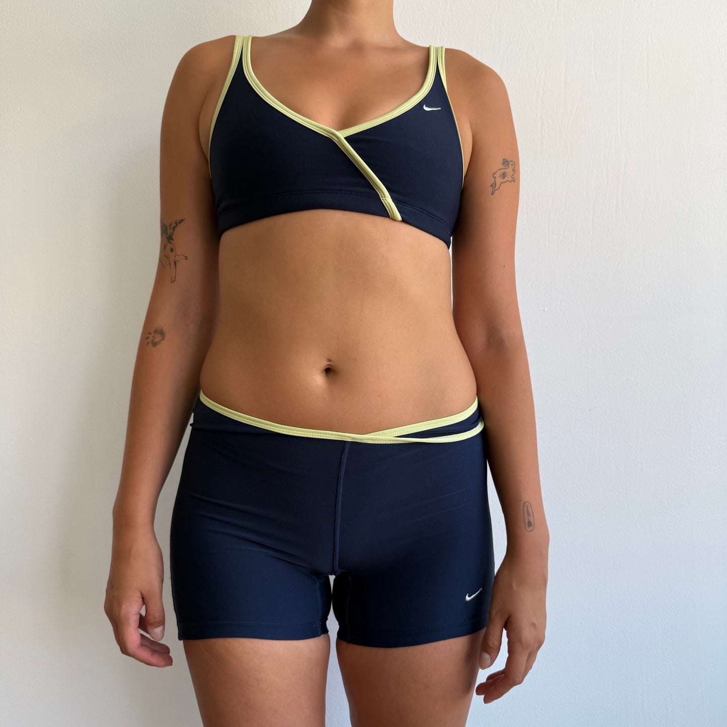Nike navy + lime 2-piece set - Size XS