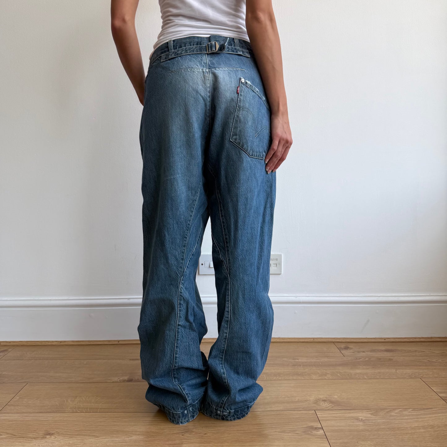 Levi’s Engineered cinch back jeans - Size 34x34