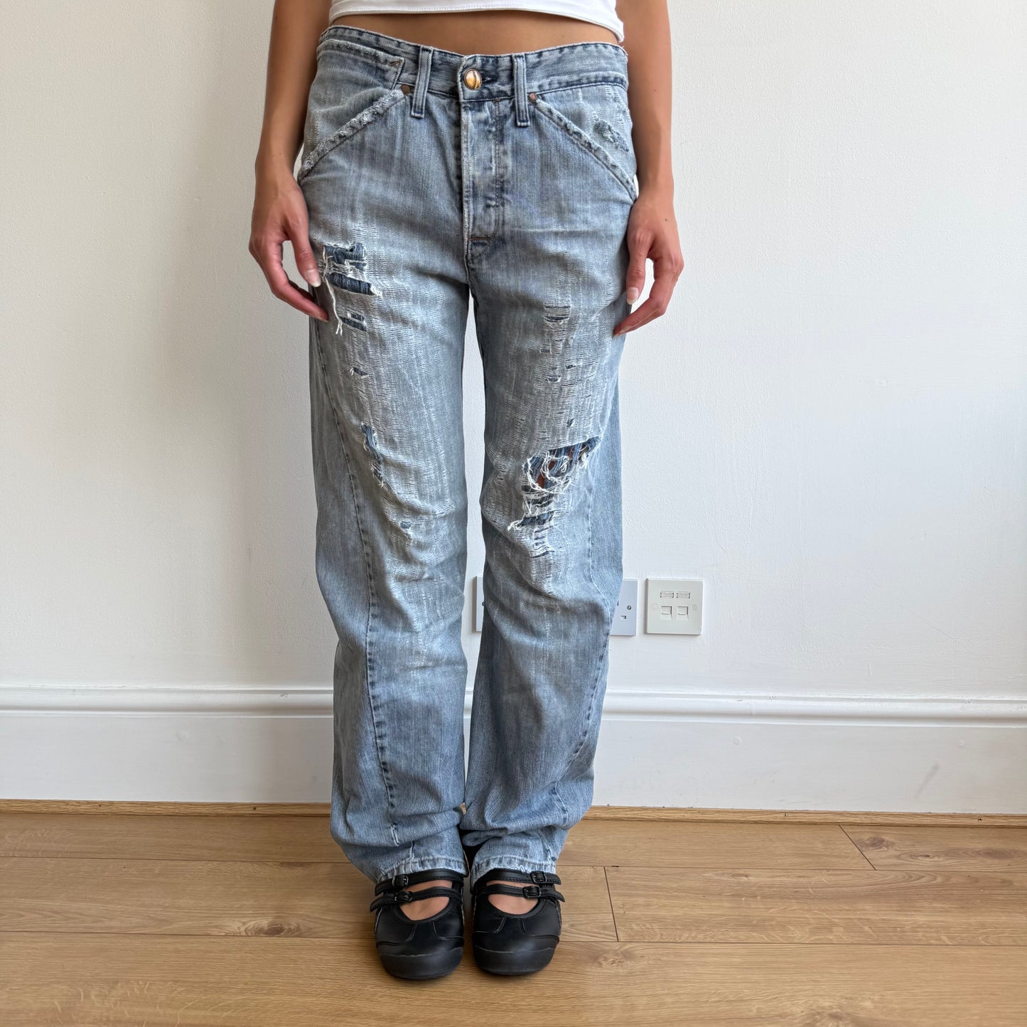 Levi’s Engineered distressed jeans - Size 29x32 + 32x32
