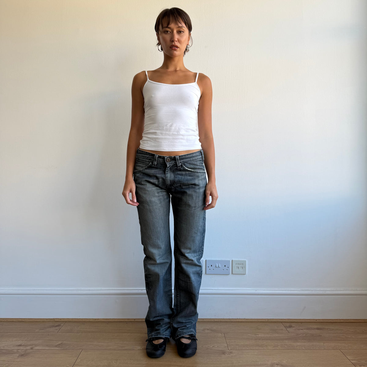 Levi’s dark wash star jeans - Size 31x34