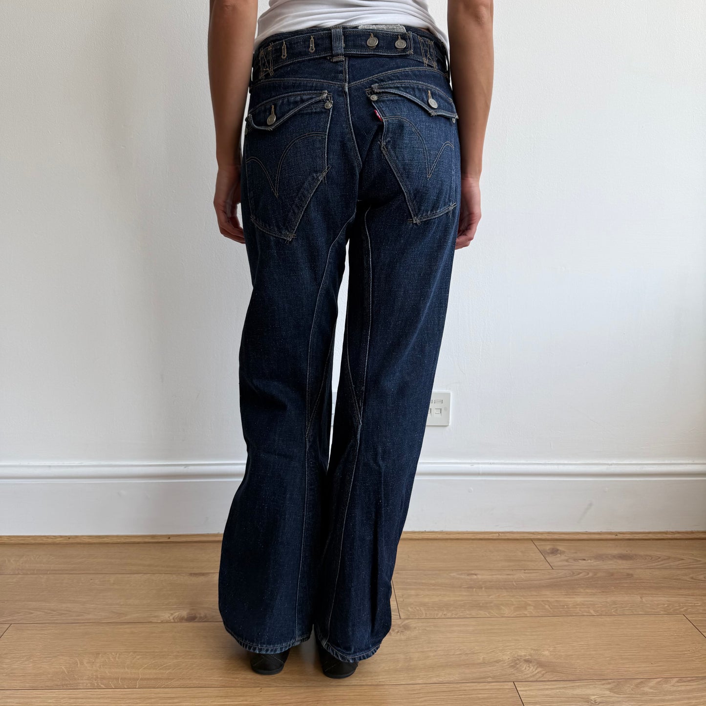 Levi’s Engineered dark wash button jeans - Size 29x32”