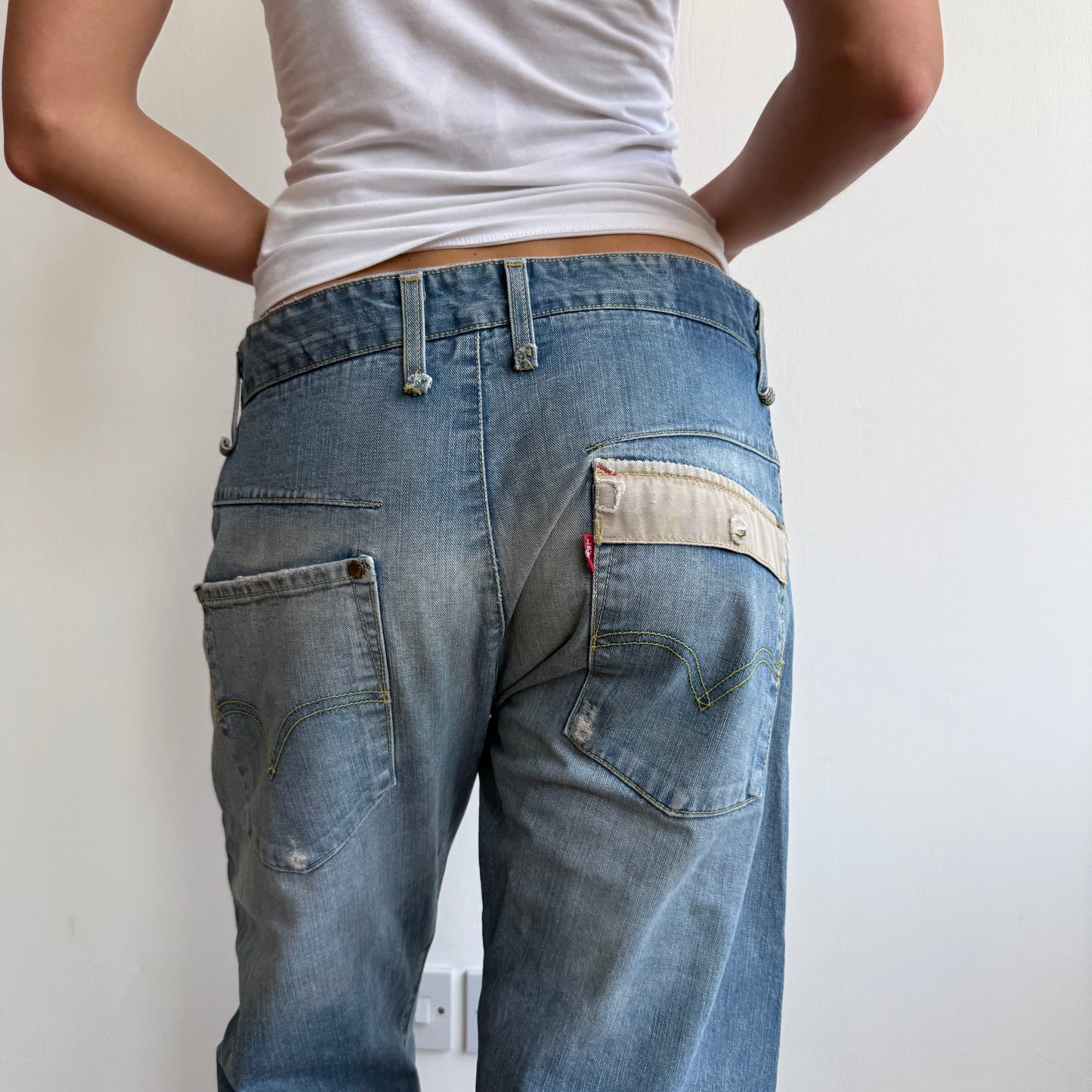 Levi’s engineered pocket jeans - Size 32x32