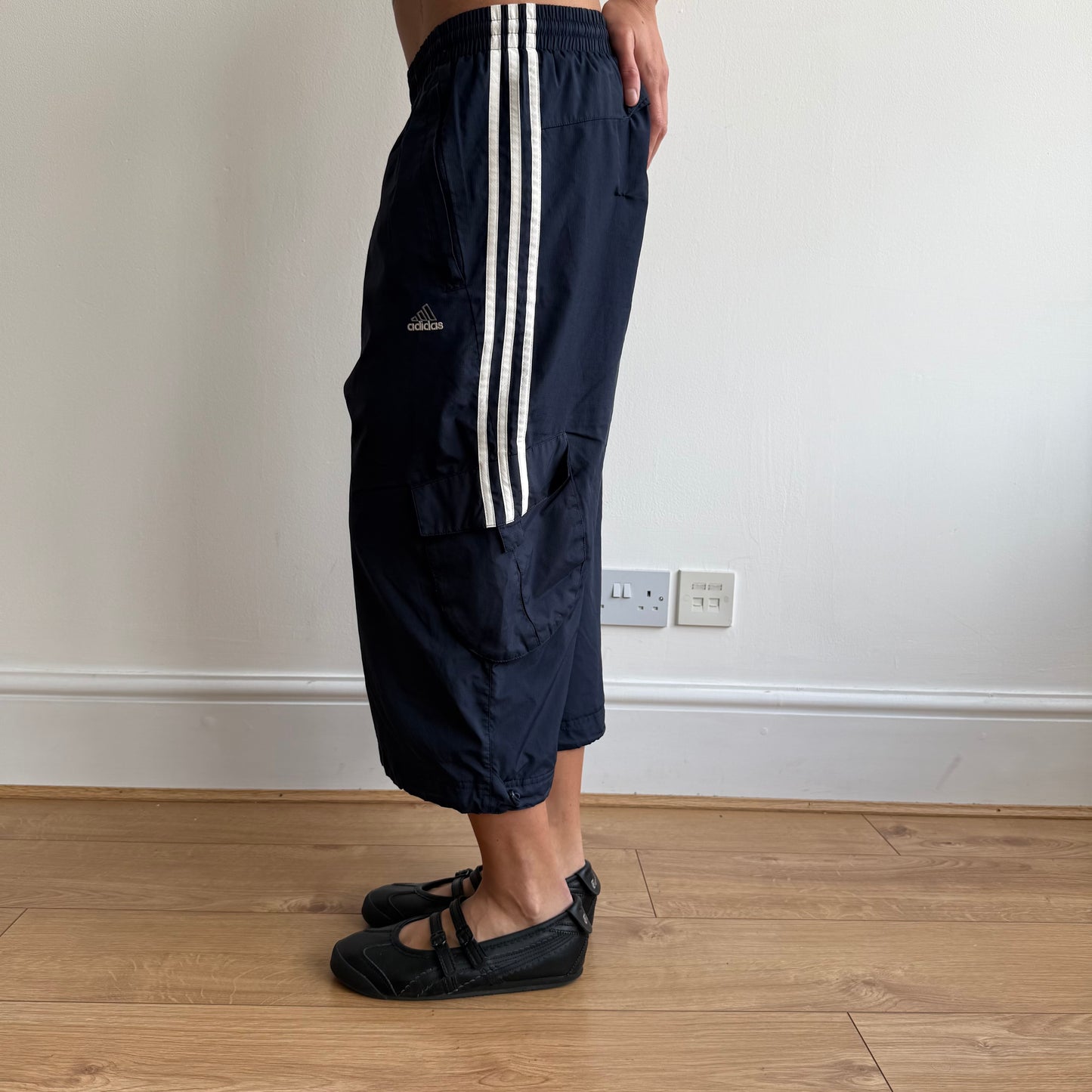 Navy Adidas capris - Size M + XL