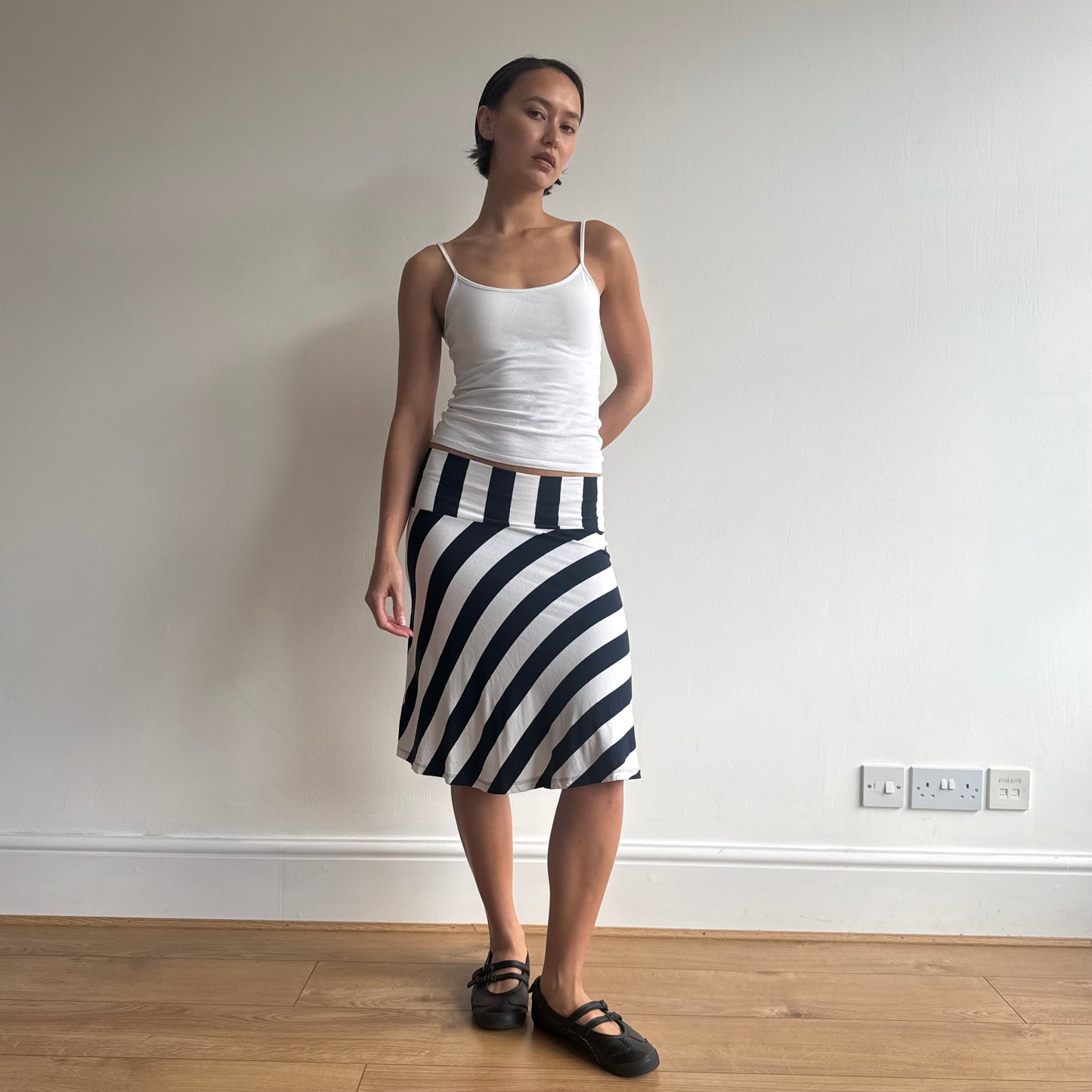 Navy + white striped midi skirt - Size S