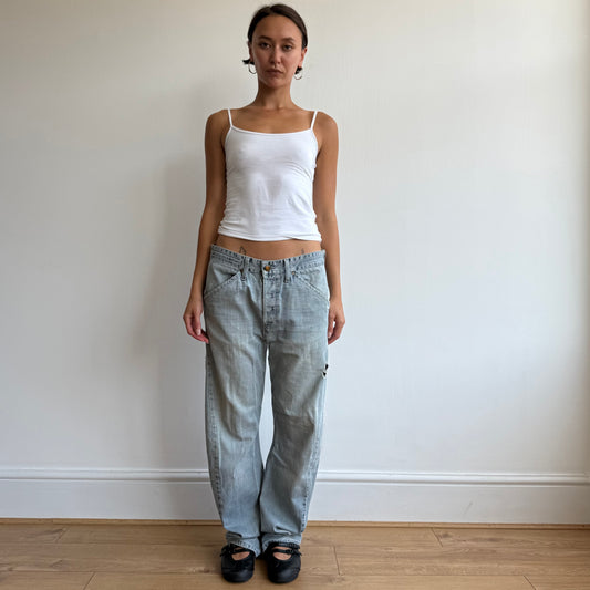 Levi’s engineered light wash patch jeans - Size 31x32