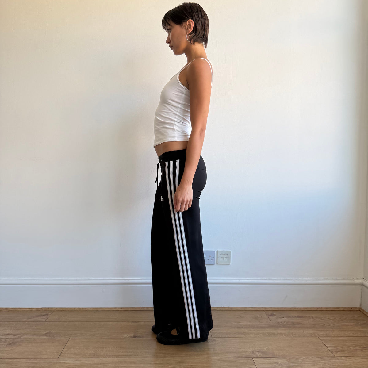 Black Adidas flared yoga pants - Size XS + XS/S