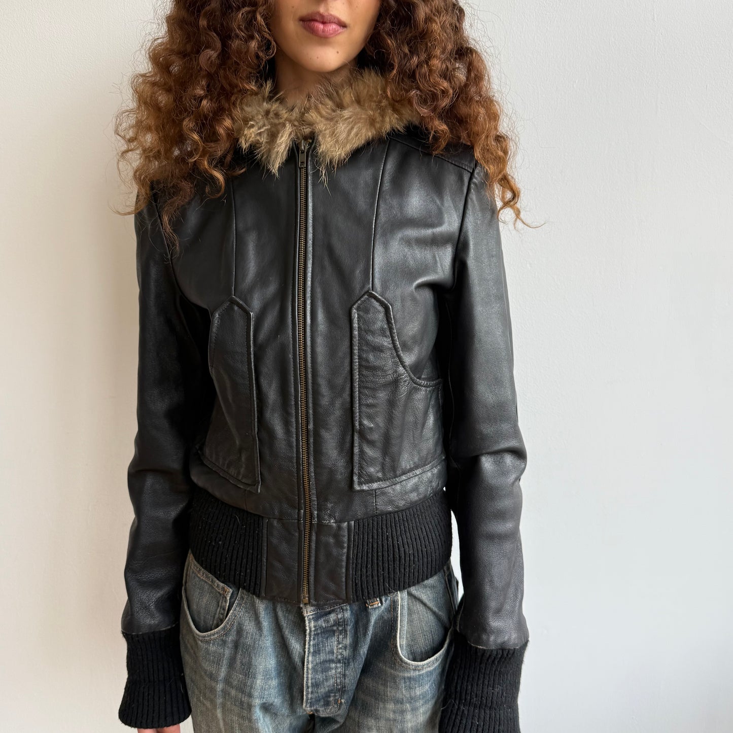 Black leather fur hood bomber - Size S