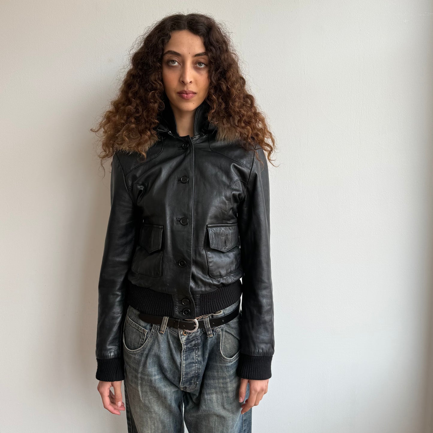 Black leather fur hood bomber - Size S/M