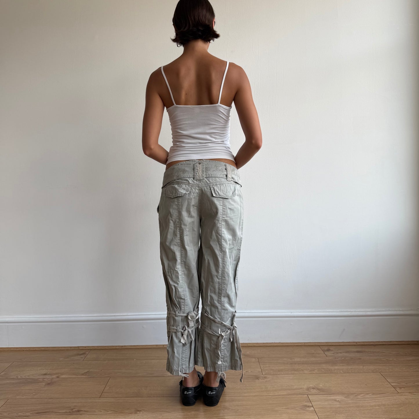 Grey belt ankle tie capris - Size S