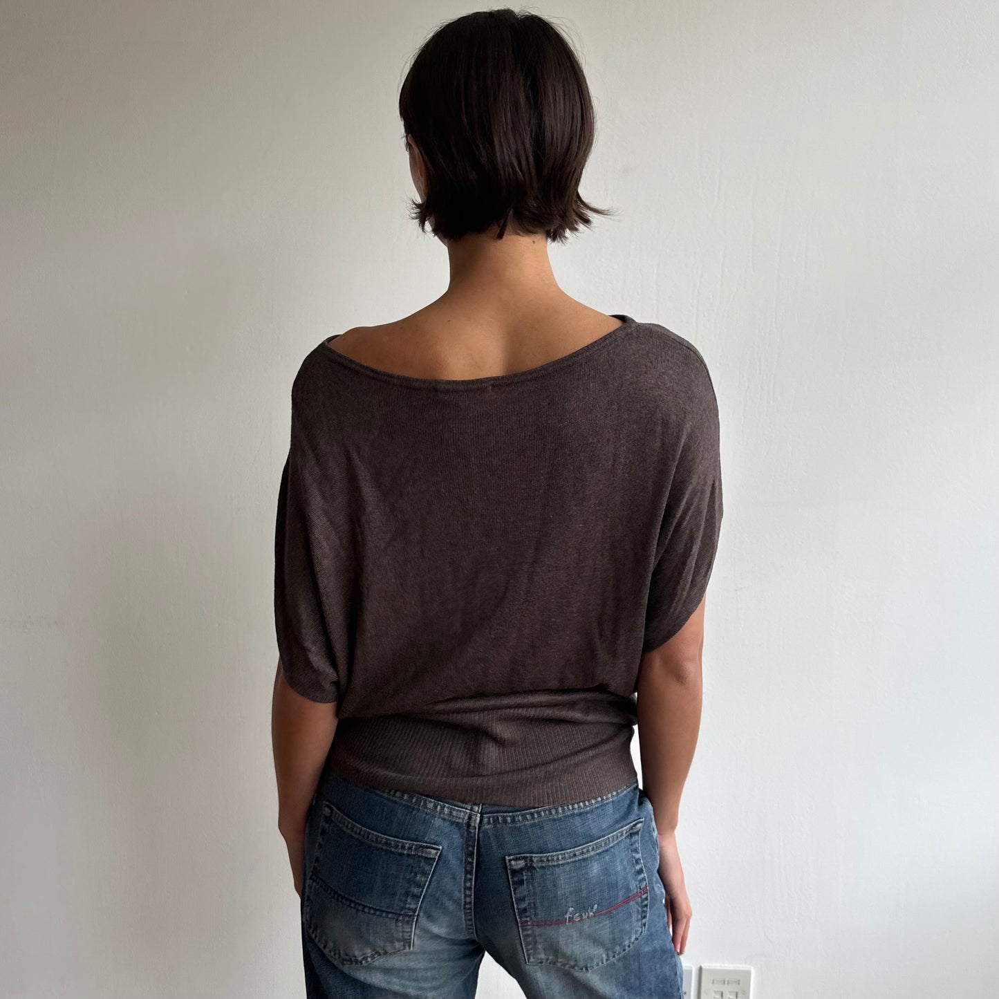 Brown short sleeve slouchy knit - Size M