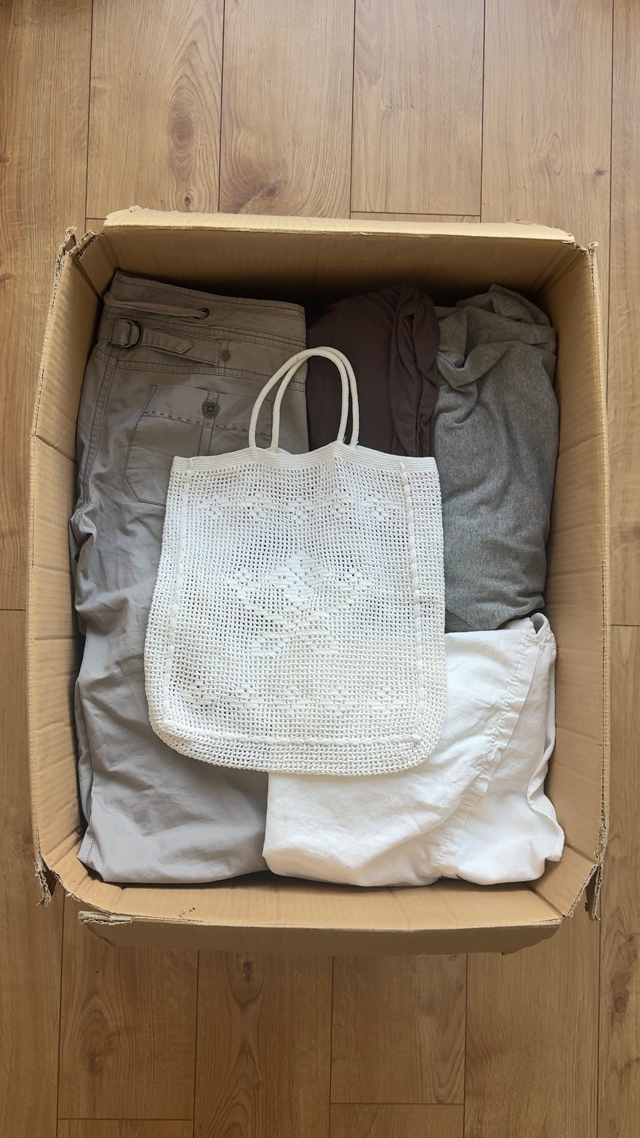 White crochet bag