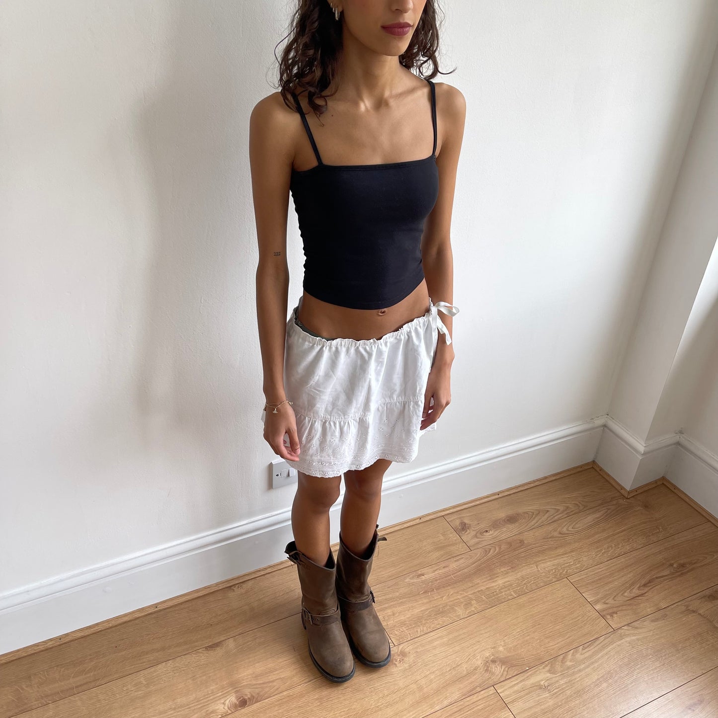 Broderie tie side mini skirt - Size S