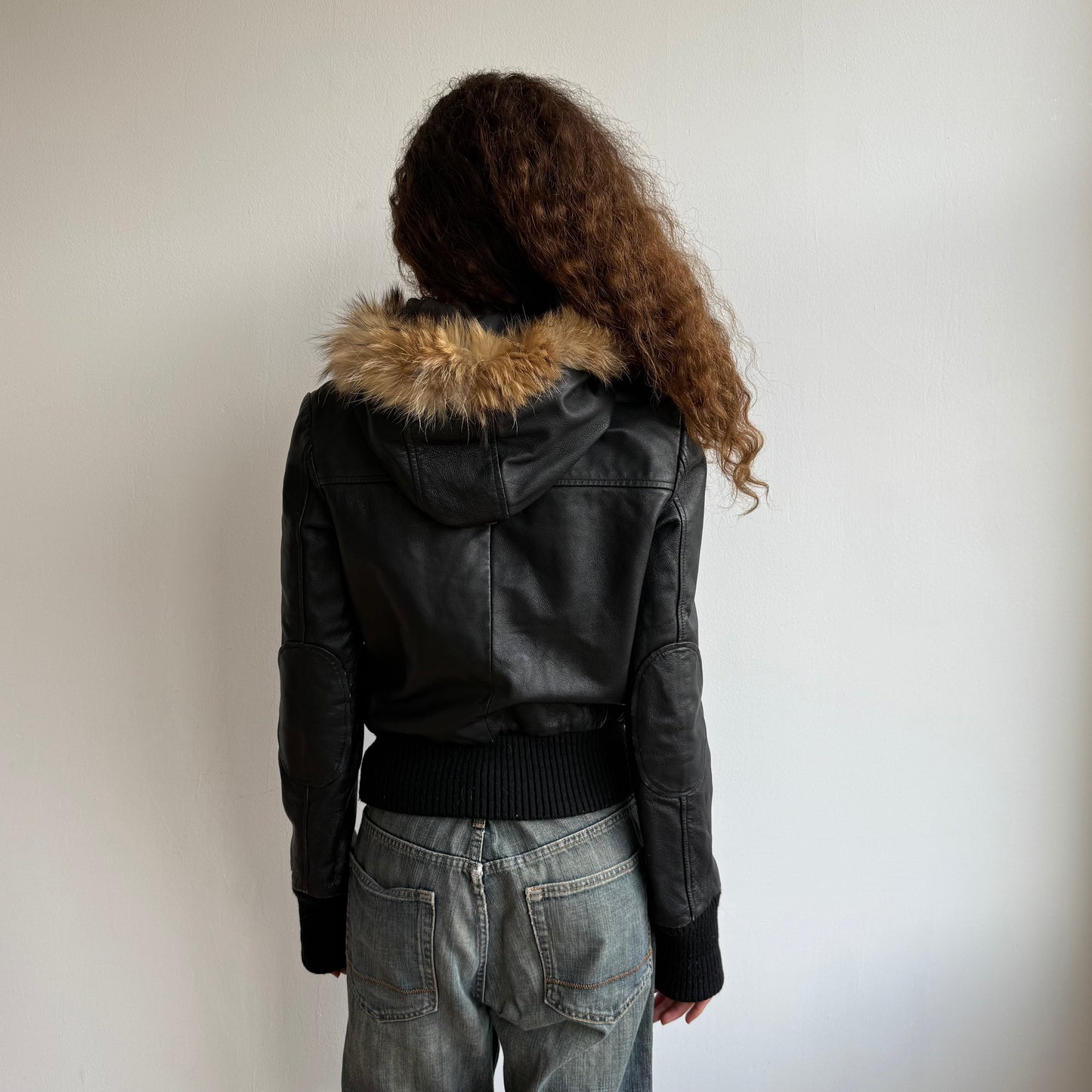 Black leather fur hood bomber - Size S