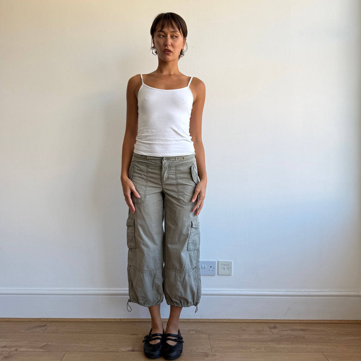 Khaki cargo capris - Size XS