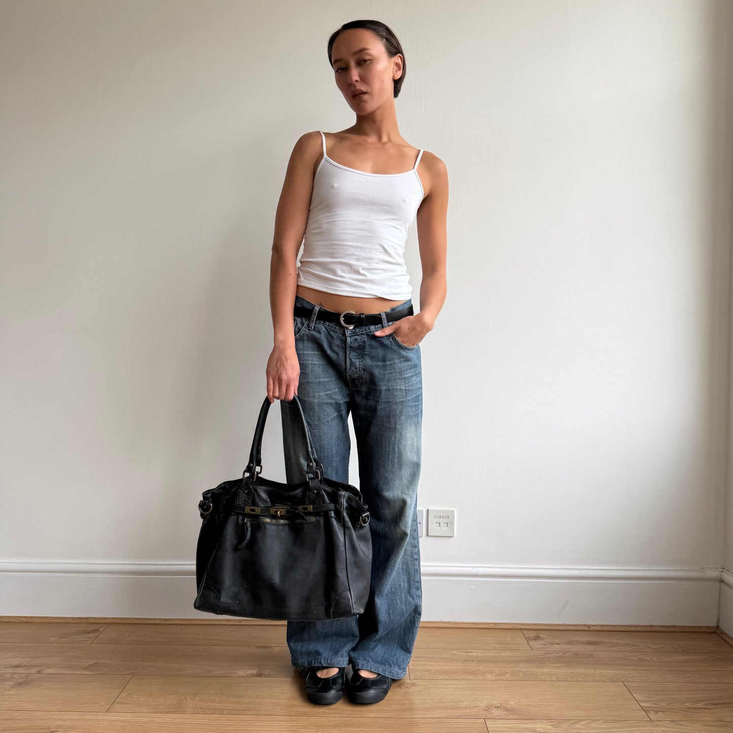 Black leather ‘firkin’ bag - One Size