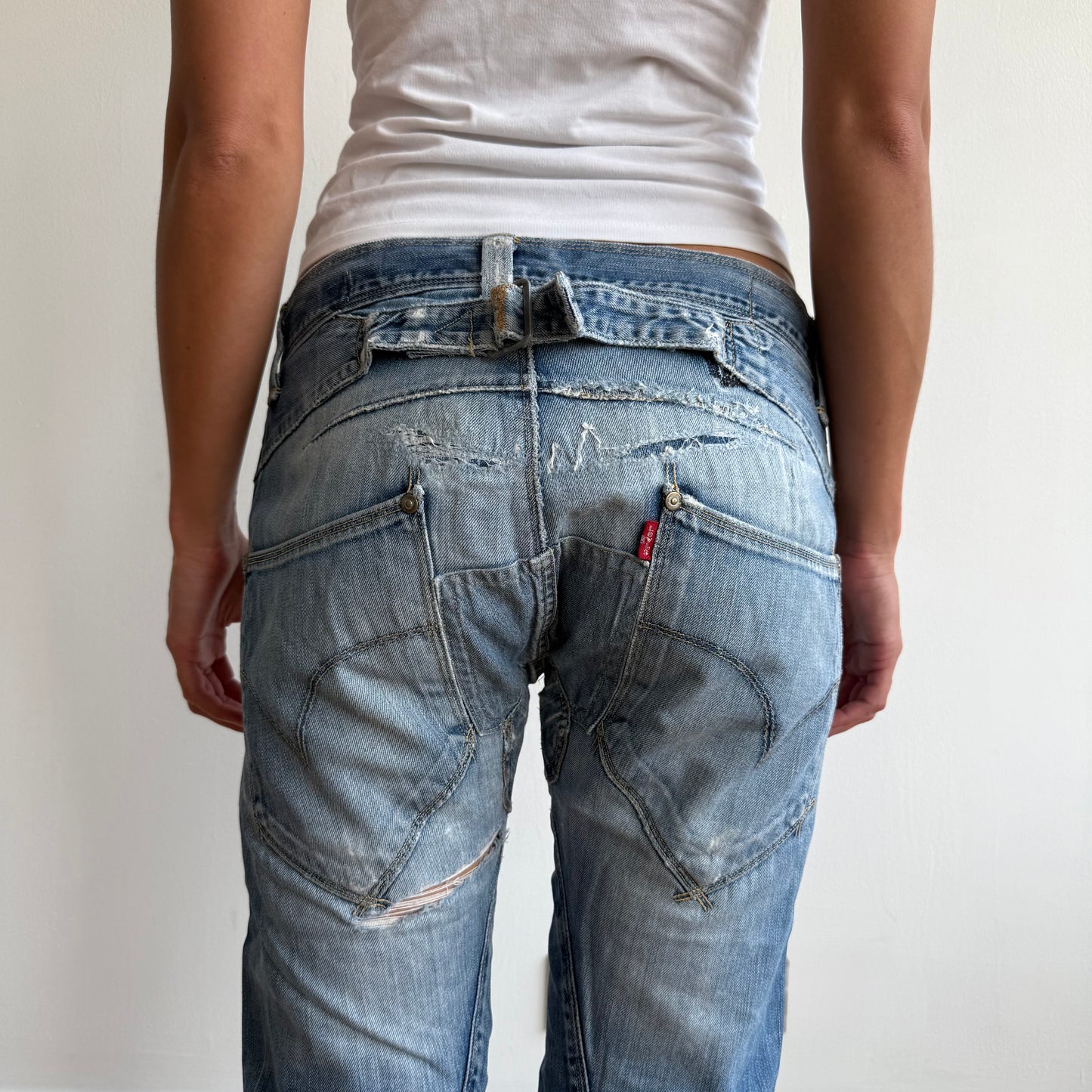 Levi’s Engineered distressed cinch jeans - Size 30x34”