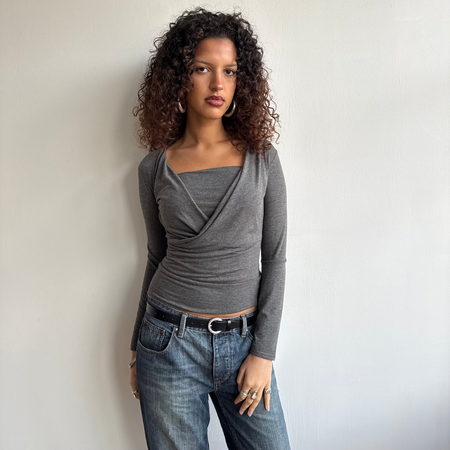 Charcoal grey keyhole top - Size S