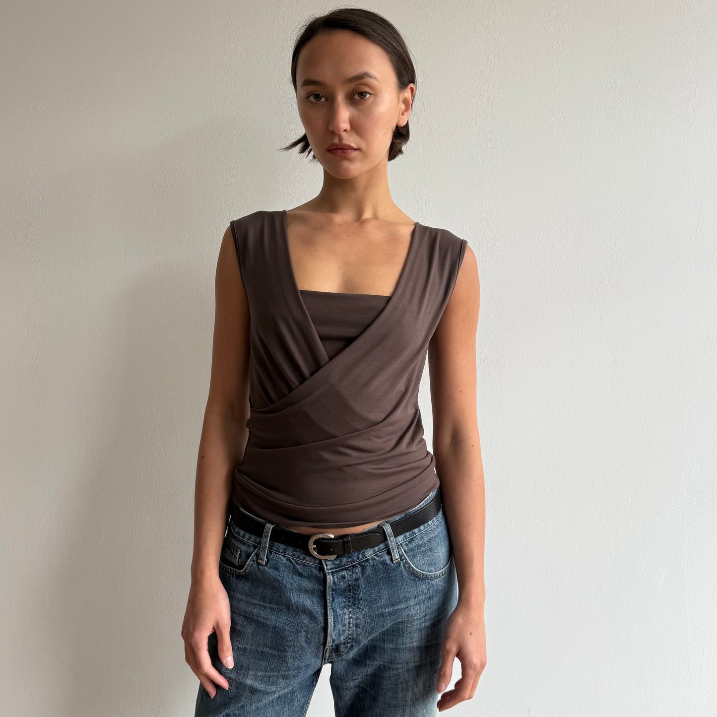 ‘The Keyhole Top’ sleeveless - Mocha