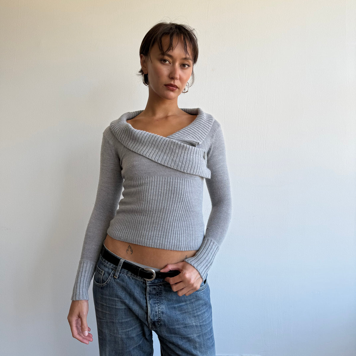 Grey v-neck button neck knit - Size XS