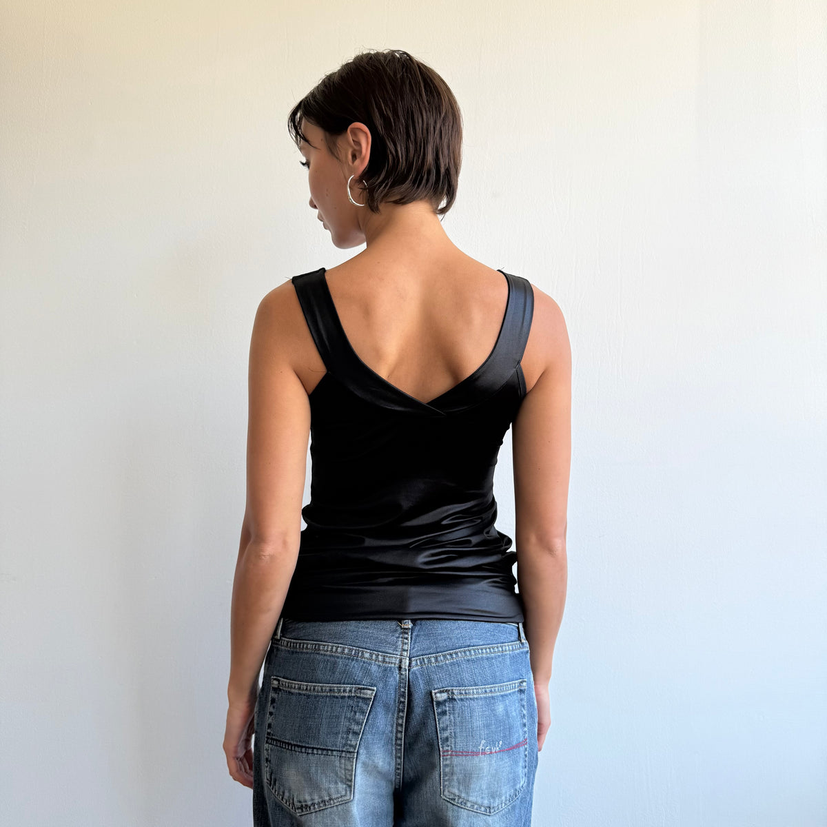 Black wet look cinched top - Size S