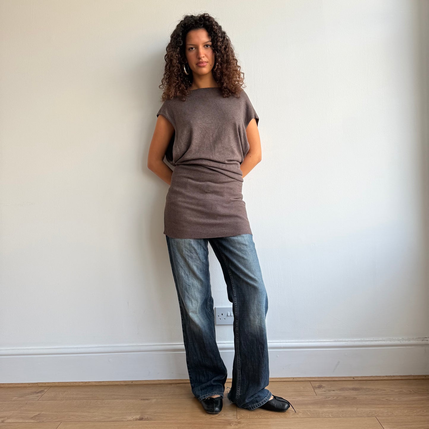 Brown open back knit - Size M