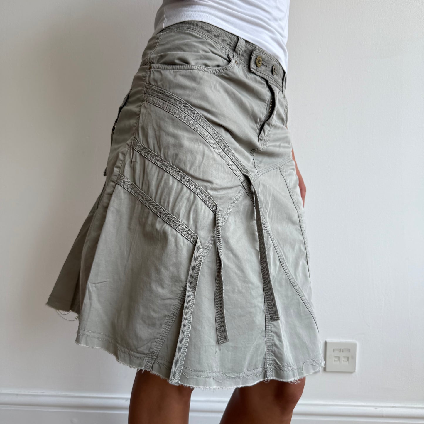 Khaki cargo tassel skirt - Size S