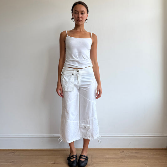 White pocket front cargo capris - Size XS/S