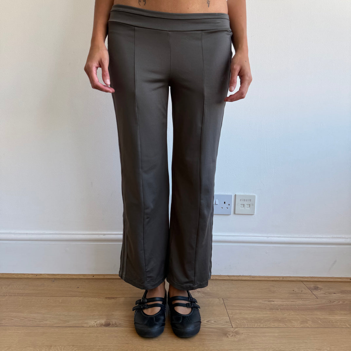 Khaki Adidas capri pants - Size M