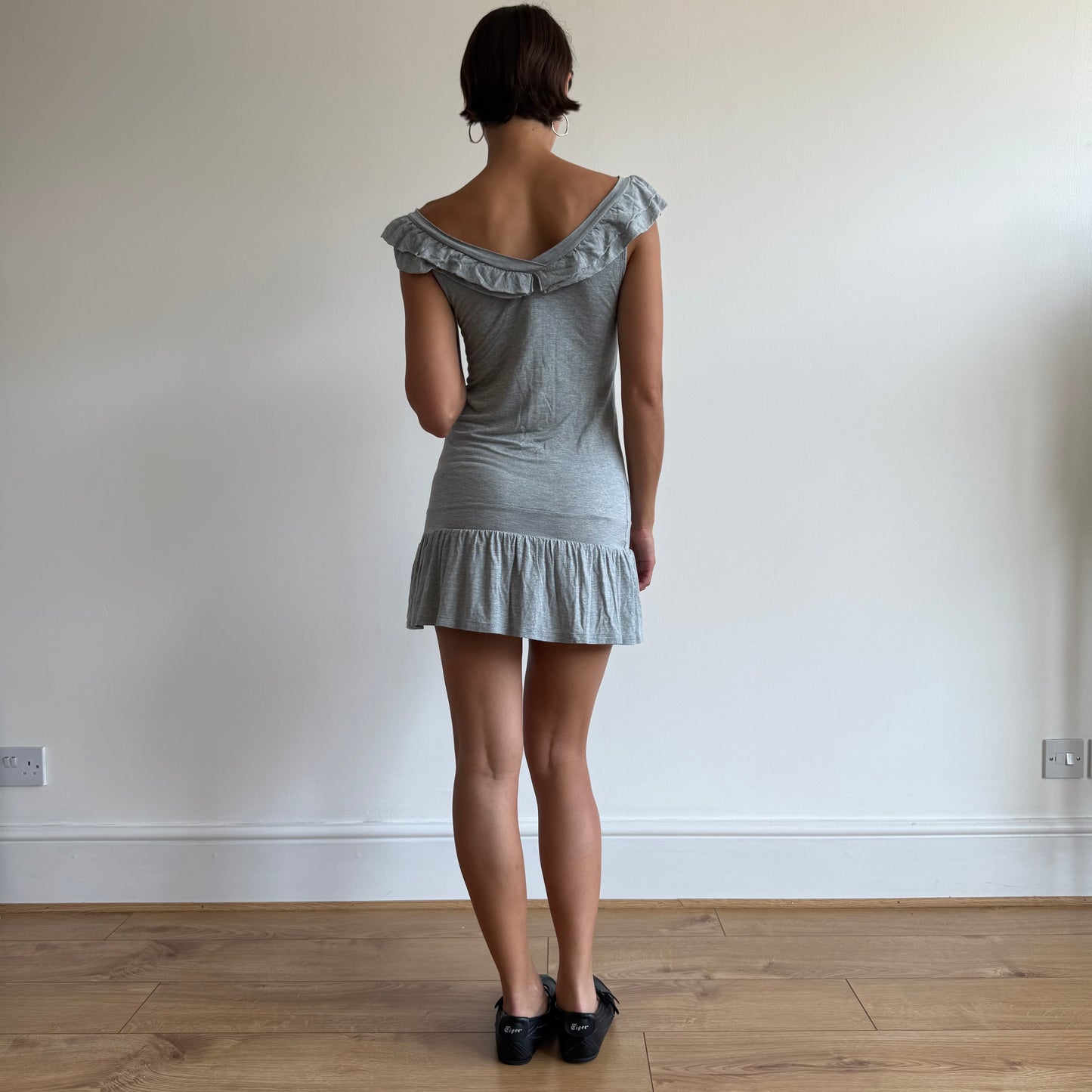 Grey ruffle mini dress - Size S