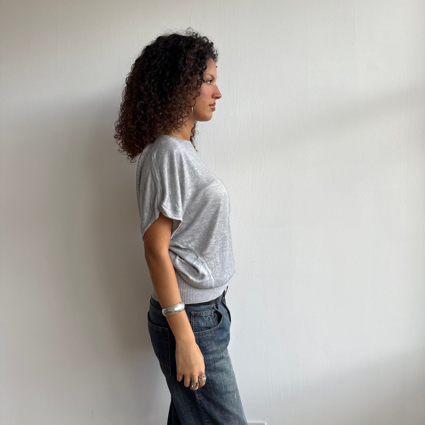 Light grey short sleeve slouchy knit - Size S/M