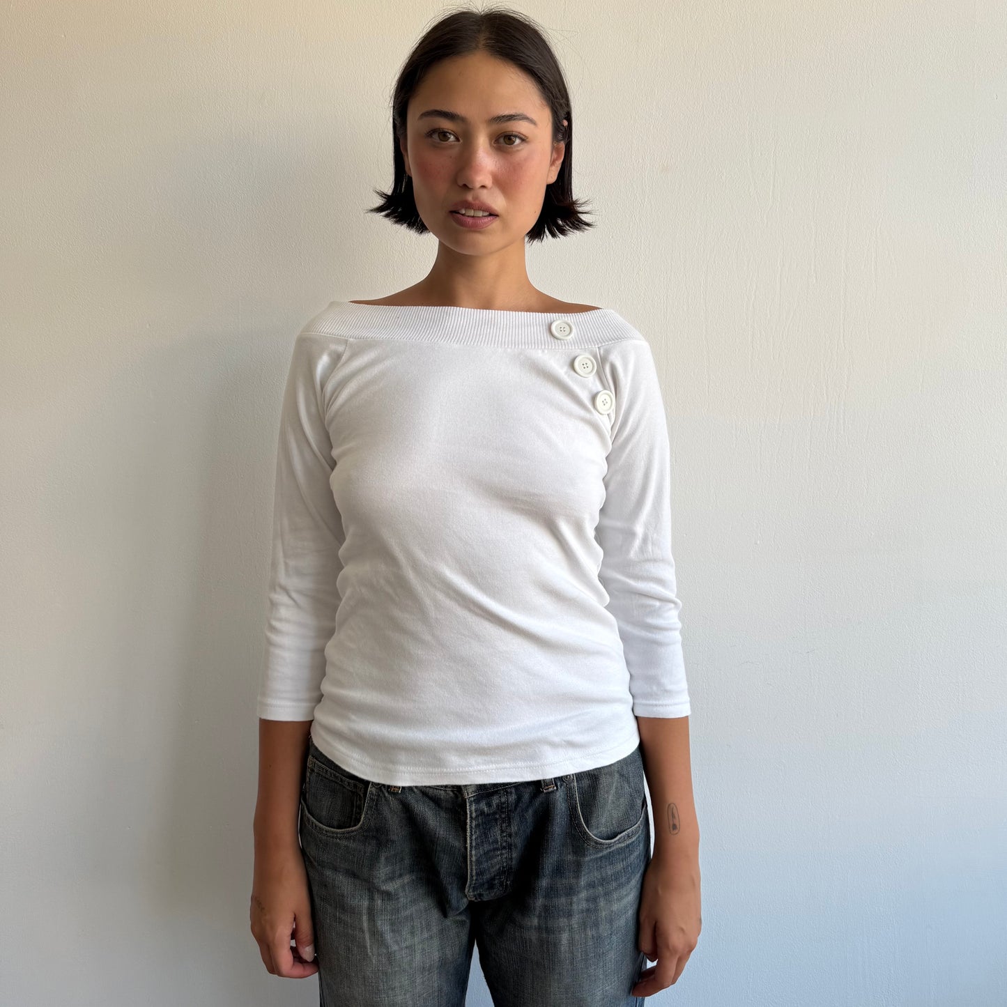 White 3/4 sleeve button top - Size S/M