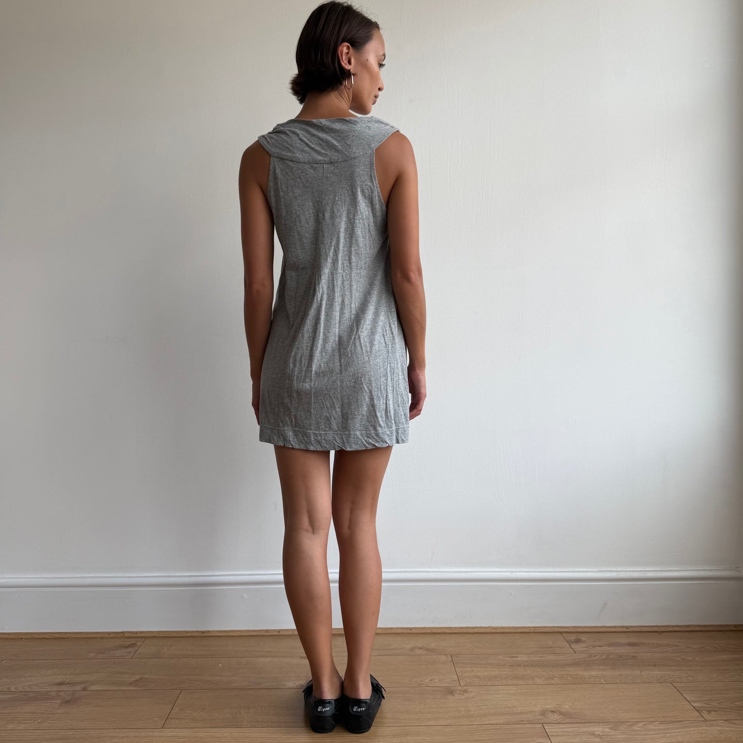 Grey shoulder tie mini dress - Size S