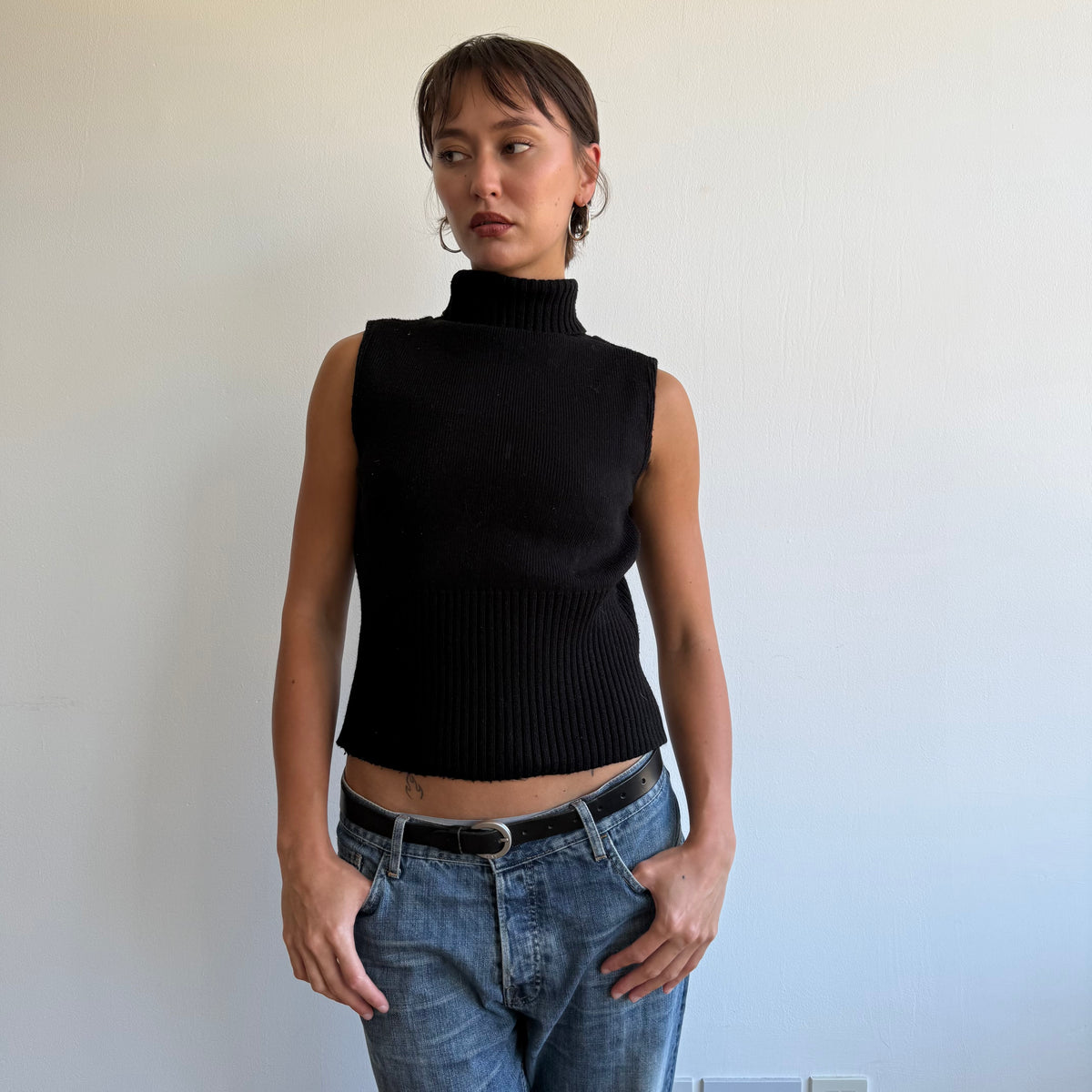 Black sleeveless knit jumper - Size S