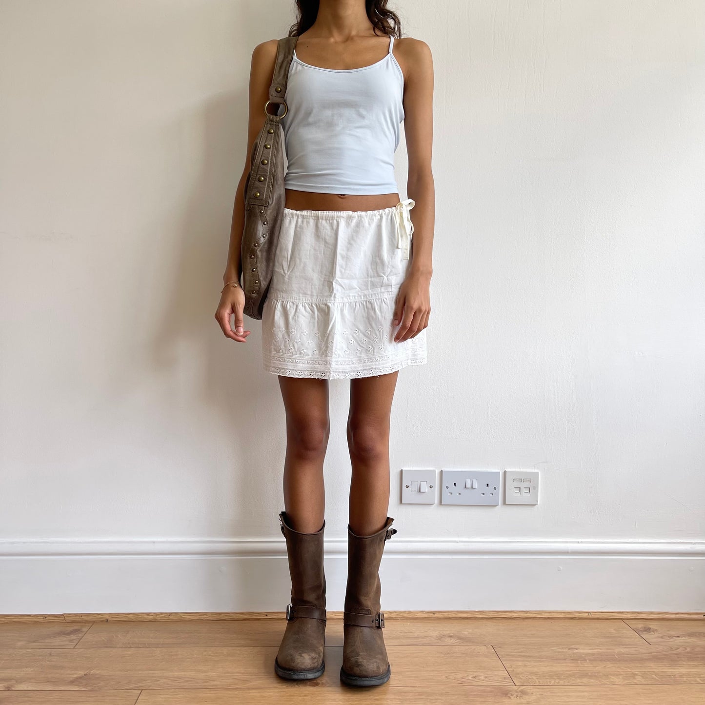 White broderie tie side skirt - Size XS