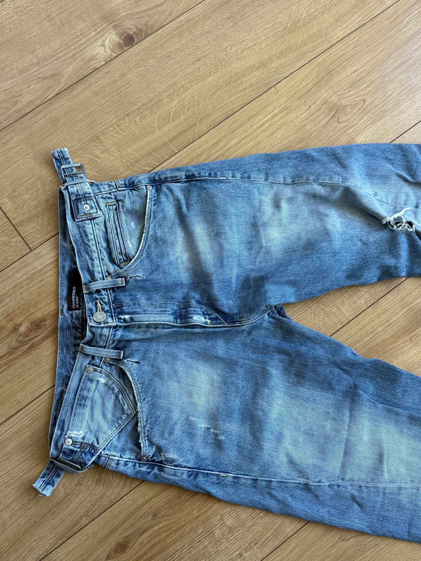 Levi’s Engineered cinch jeans - Size M