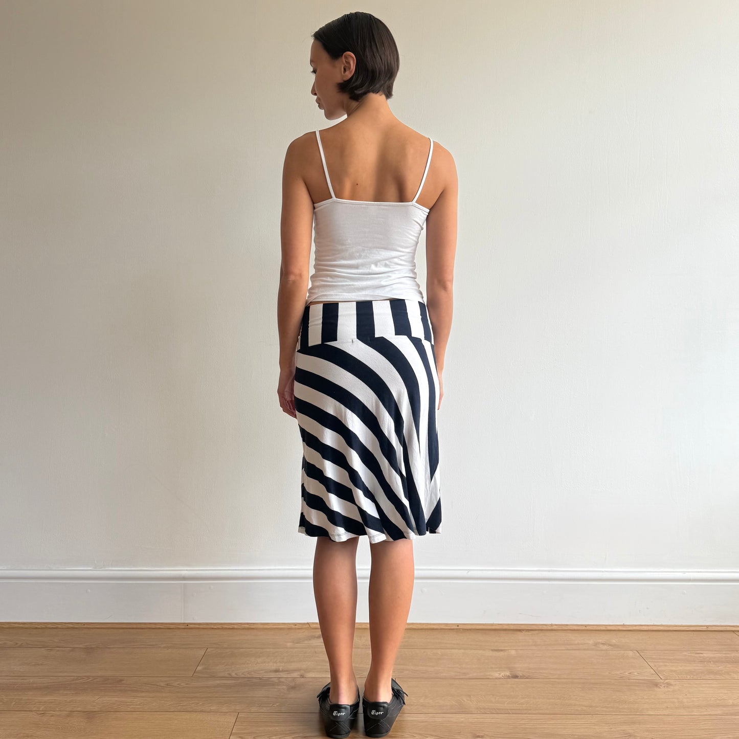 Navy + white striped midi skirt - Size S