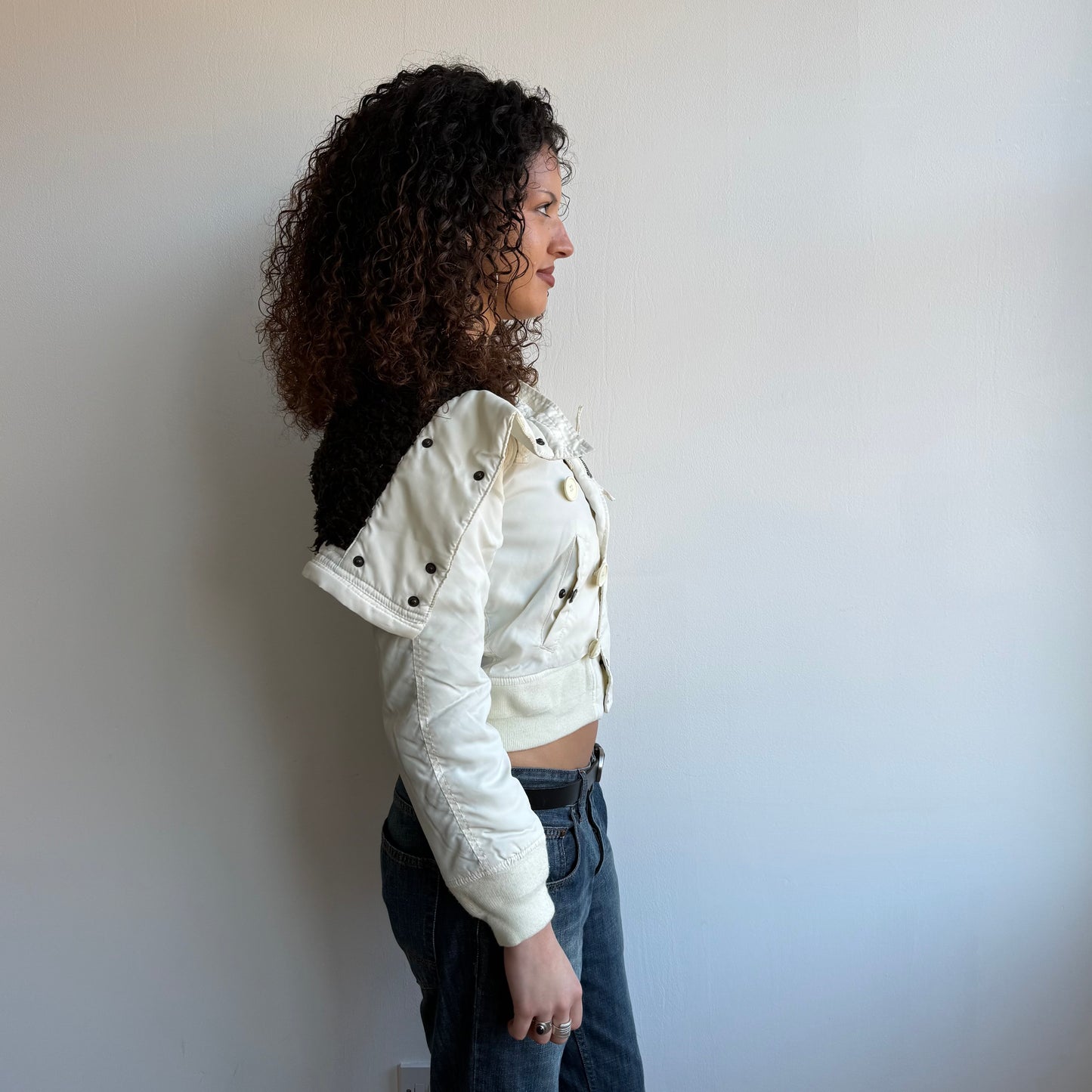 White fur hood cargo bomber - Size S