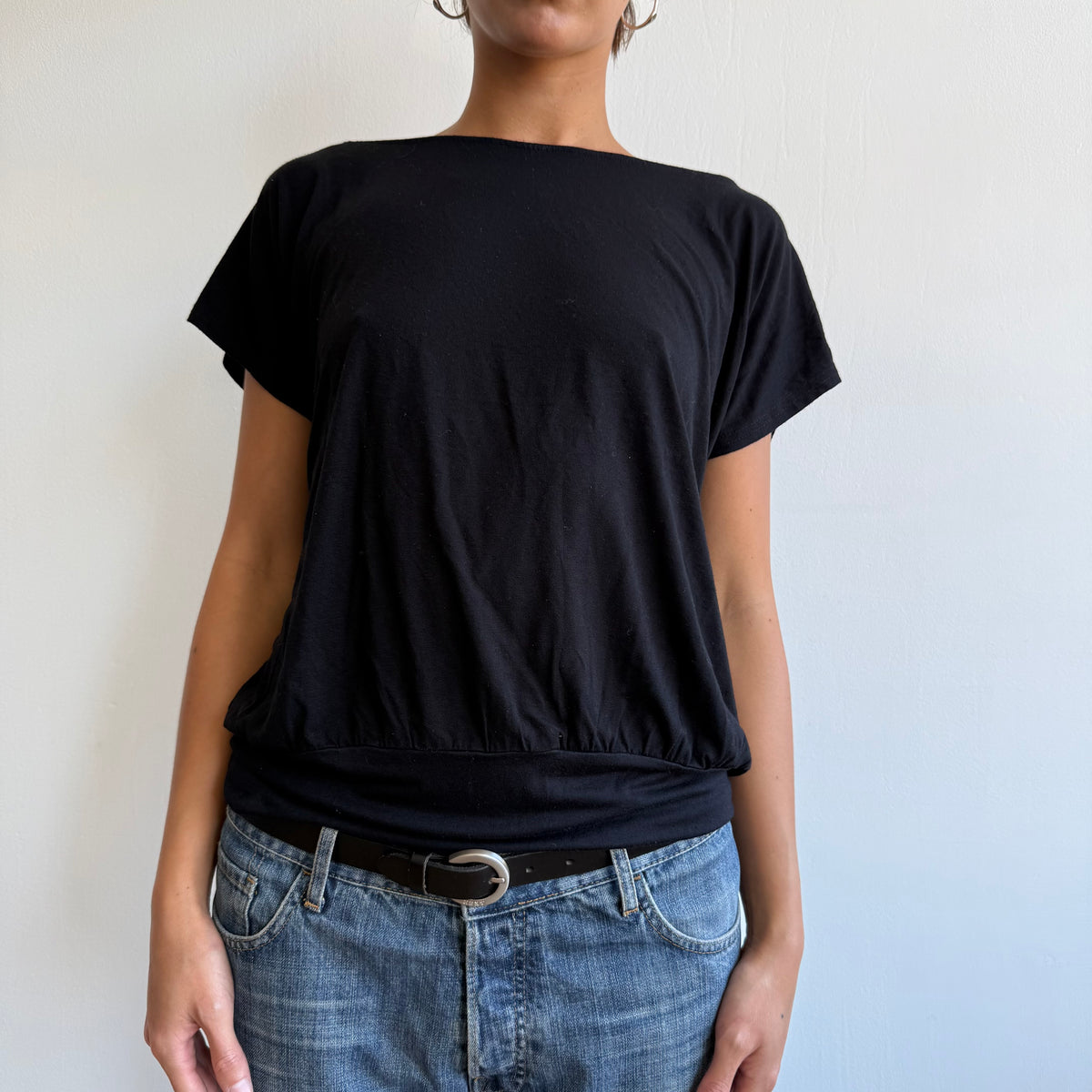 Black slouchy short sleeve top - Size M