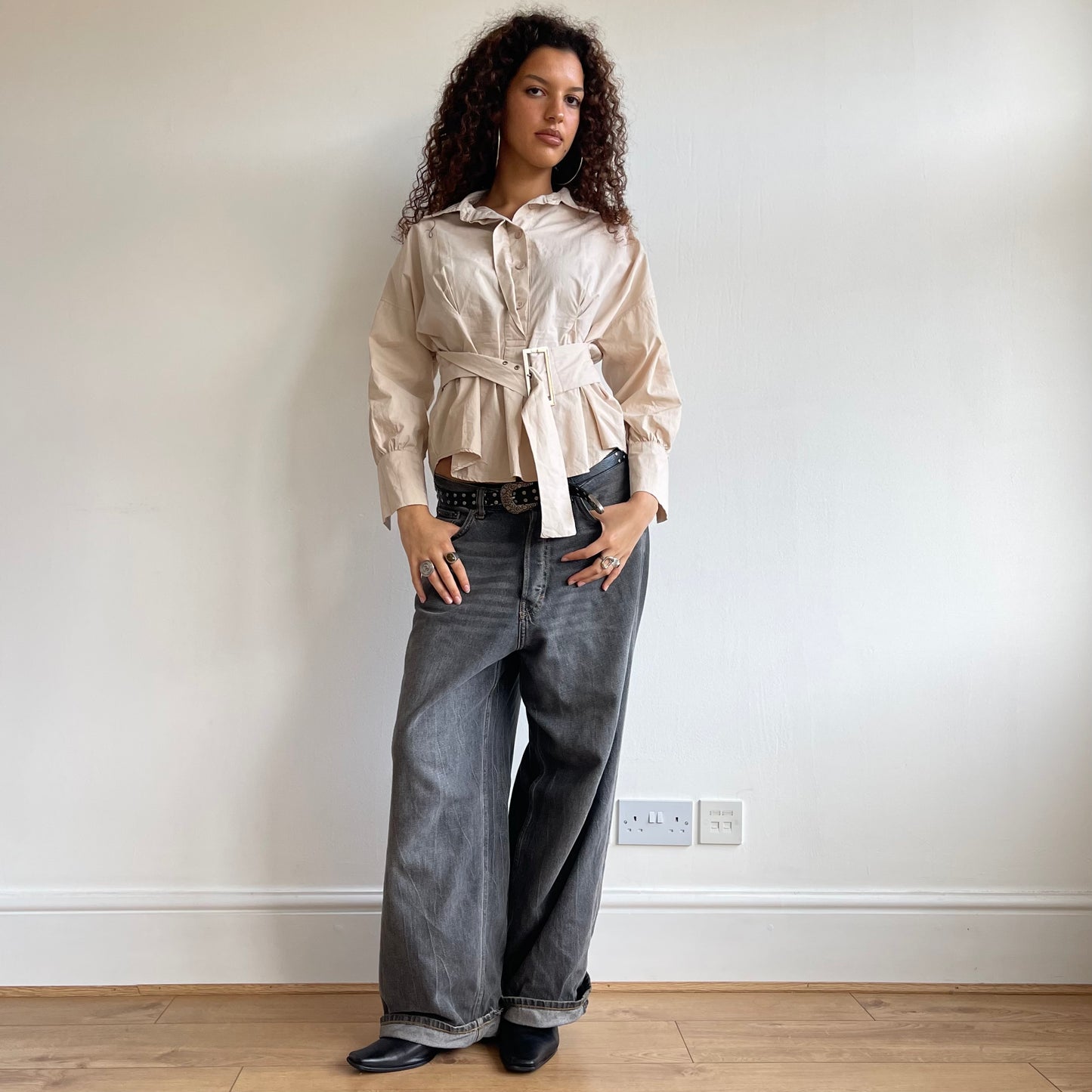 Beige belt shirt - Size S/M