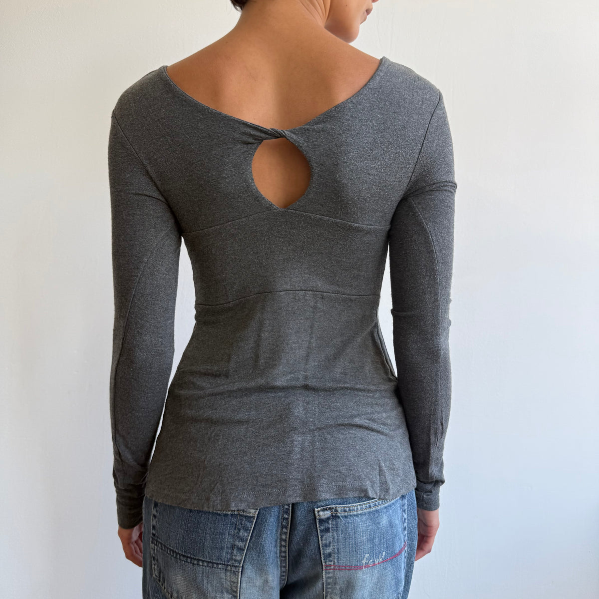 Charcoal twist keyhole top - Size S