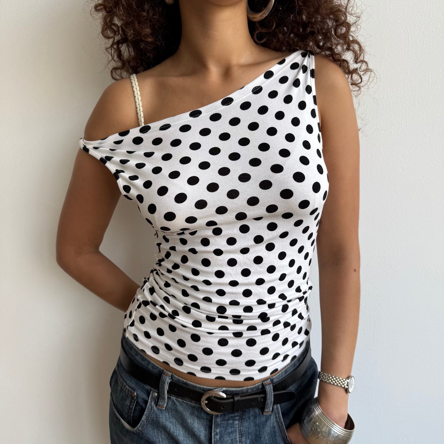 White polka dot top - Size M