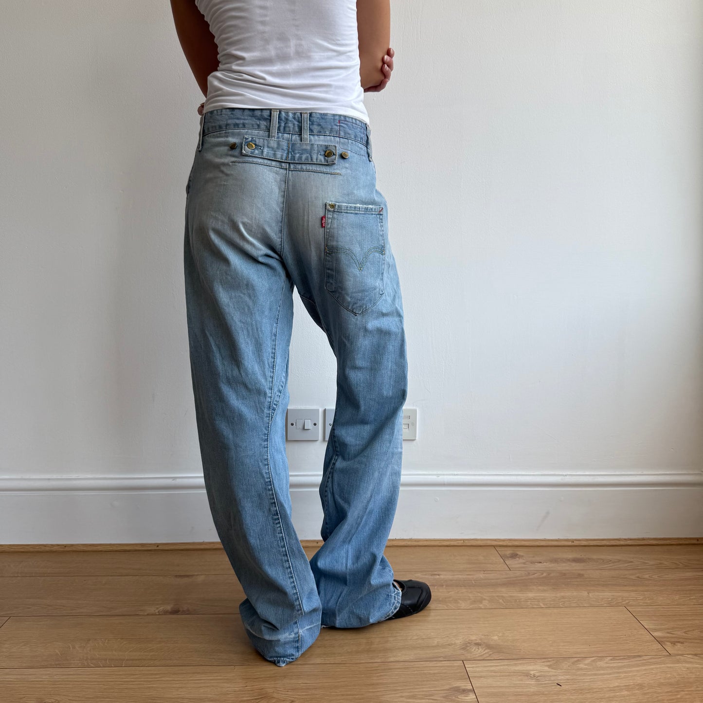 Levi’s Engineered button back jeans - Size 31x34