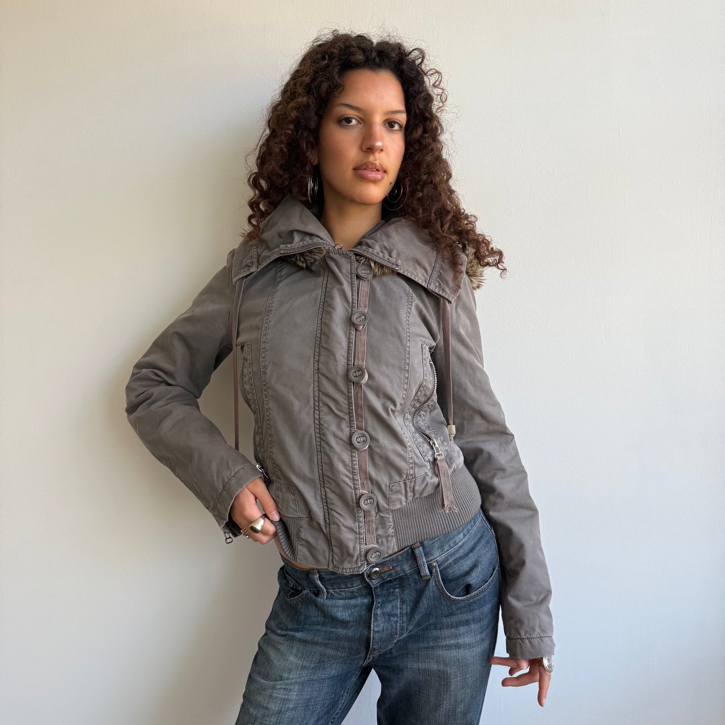 Grey fur hood cargo bomber jacket - Size S/M