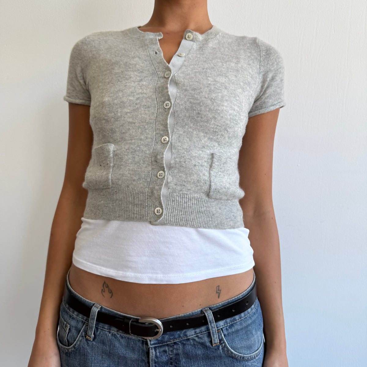 Cropped grey button cardi - Size XS