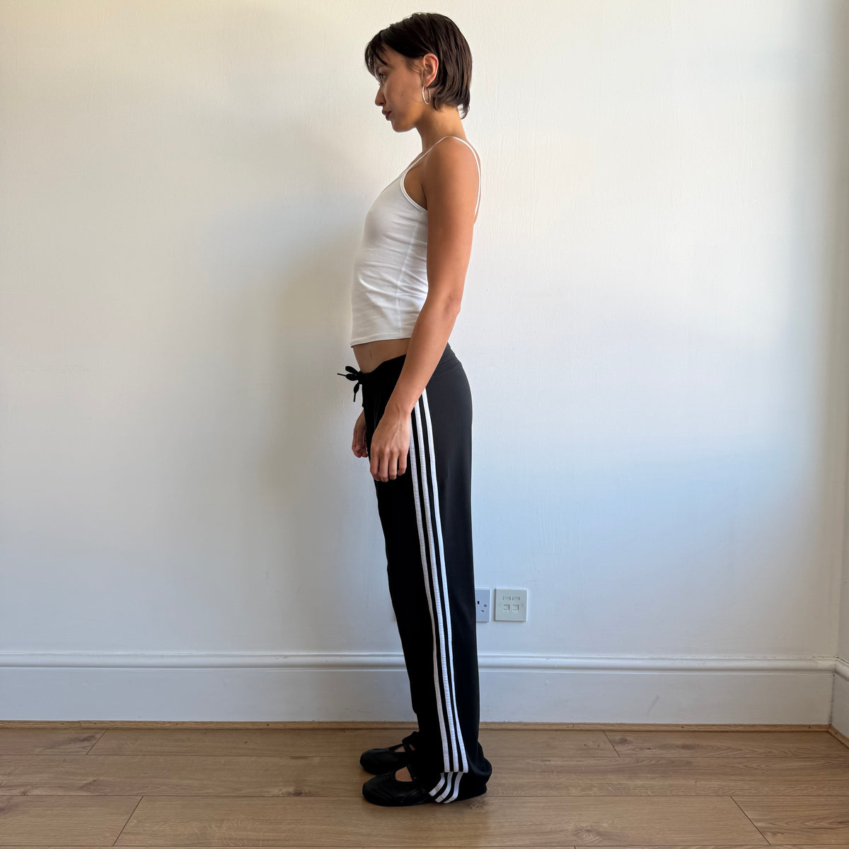 Black Adidas flared yoga pants - Size M-L